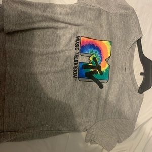 MTV T-shirt cropped.